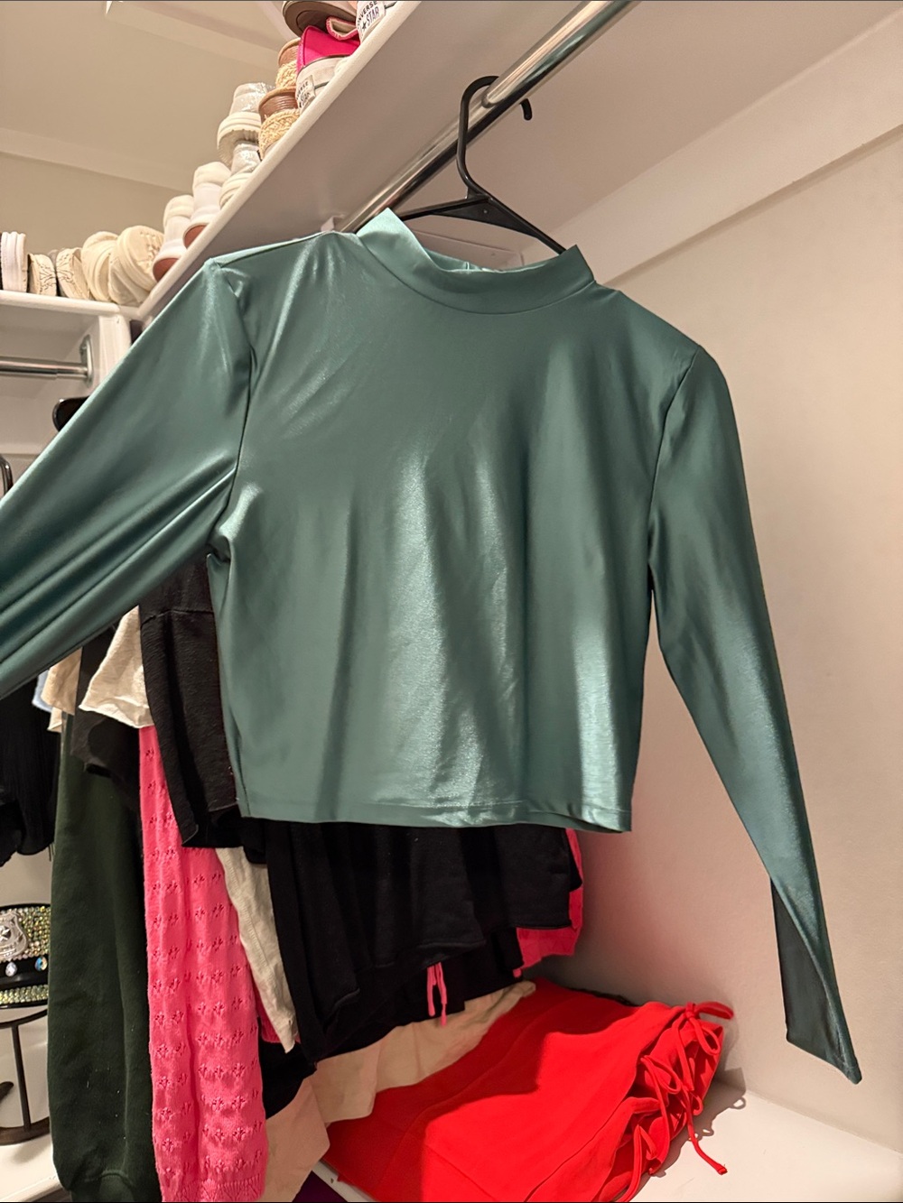 Women’s Mock Neck Long Sleeve Crop Top - Green